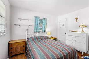 5 Oakwood Terrace, Bloomingdale, NJ 07403 - Photo 18