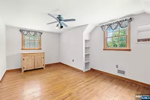 5 Oakwood Terrace, Bloomingdale, NJ 07403 - Photo 12