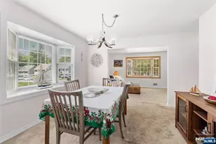 5 Oakwood Terrace, Bloomingdale, NJ 07403 - Photo 8