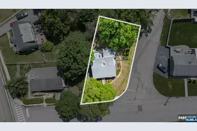 5 Oakwood Terrace, Bloomingdale, NJ 07403 - Photo 28