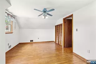 5 Oakwood Terrace, Bloomingdale, NJ 07403 - Photo 14