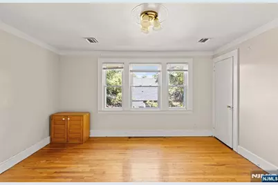 13-07 Willow Street, Fair Lawn, NJ 07410 - Photo 16