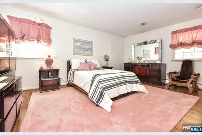 17 Grandview Avenue, Upper Saddle River, NJ 07458 - Photo 32