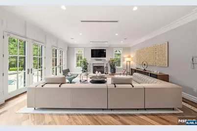 675 Summit Street, Englewood Cliffs, NJ 07632 - Photo 6