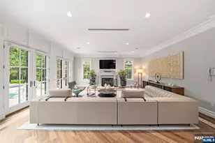 675 Summit St, Englewood Cliffs, NJ 07632 - Photo 6