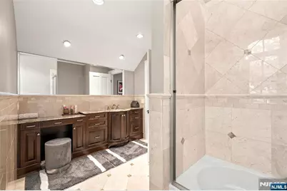 675 Summit Street, Englewood Cliffs, NJ 07632 - Photo 32
