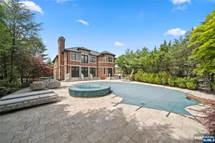 675 Summit St, Englewood Cliffs, NJ 07632 - Photo 46