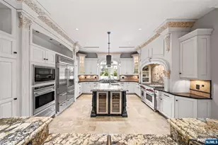 675 Summit St, Englewood Cliffs, NJ 07632 - Photo 12