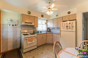 64 Howard St, Lodi, NJ 07644 - Photo 10