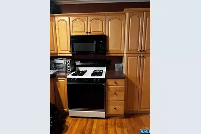 8 Beach Road, Verona, NJ 07044 - Photo 10