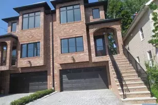 427 Westview Pl A, Fort Lee, NJ 07024 - Photo 1