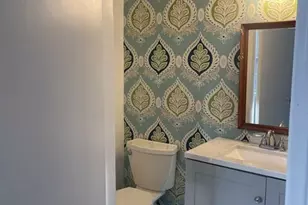 166 Midwood Rd, Paramus, NJ 07652 - Photo 12