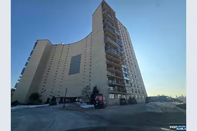 380 Mountain 805 #805, Union City, NJ 07087 - Photo 1