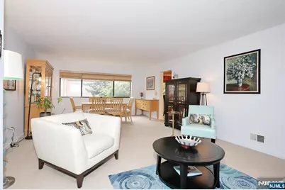 164 Winchester Court 164A #164A, Washington Township, NJ 07676 - Photo 10