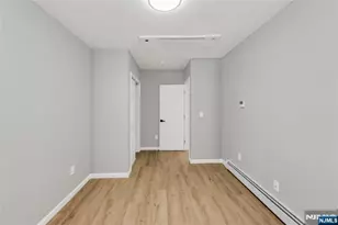 105 10th St, Passaic, NJ 07055 - Photo 34
