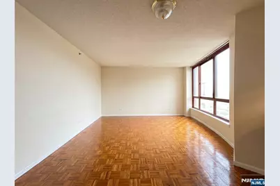 100 Old Palisade Road 2201 #2201, Fort Lee, NJ 07024 - Photo 4