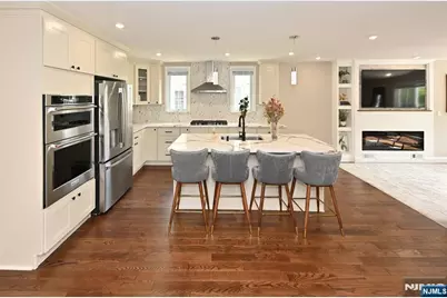 119 Lenox Avenue, New Milford, NJ 07646 - Photo 8