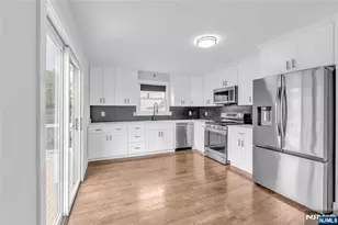 26 Arlington Blvd, North Arlington, NJ 07031 - Photo 8