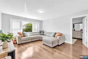 26 Arlington Blvd, North Arlington, NJ 07031 - Photo 4