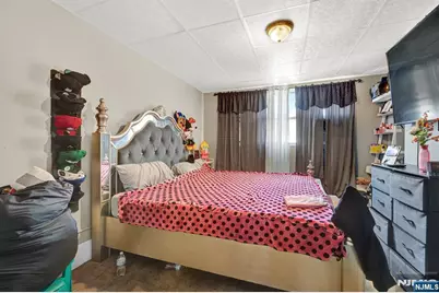 513 11th Street, Union City, NJ 07087 - Photo 12