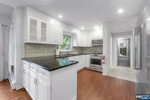5 Monroe Dr, Mahwah, NJ 07430 - Photo 12