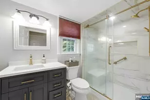 5 Monroe Dr, Mahwah, NJ 07430 - Photo 16