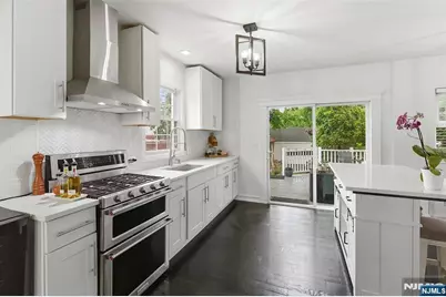 475 Albert Place, New Milford, NJ 07646 - Photo 14