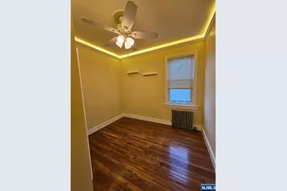 19 Albert Street 2F #2F, Garfield, NJ 07026 - Photo 14