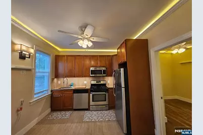 19 Albert Street 2F #2F, Garfield, NJ 07026 - Photo 4