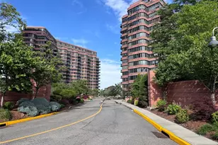 100 Carlyle 5J N, Cliffside Park, NJ 07010 - Photo 2