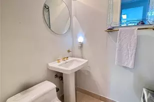 100 Carlyle 5J N, Cliffside Park, NJ 07010 - Photo 12