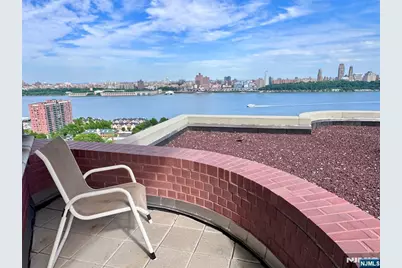 100 Carlyle 5J North #5J North, Cliffside Park, NJ 07010 - Photo 20