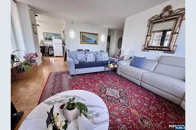100 Carlyle 5J North #5J North, Cliffside Park, NJ 07010 - Photo 6