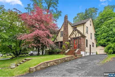 243 Jefferson Avenue, Cresskill, NJ 07626 - Photo 1