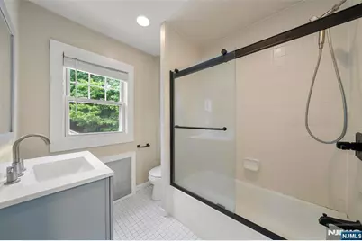 243 Jefferson Avenue, Cresskill, NJ 07626 - Photo 16