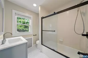 243 Jefferson Ave, Cresskill, NJ 07626 - Photo 16