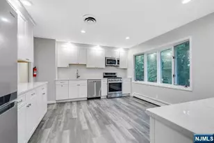 32 Rock Rd, Englewood Cliffs, NJ 07632 - Photo 4
