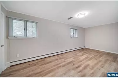 32 Rock Road, Englewood Cliffs, NJ 07632 - Photo 20