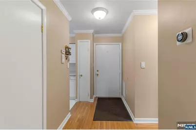 289 Valley Boulevard 2D #2D, Wood Ridge, NJ 07075 - Photo 24