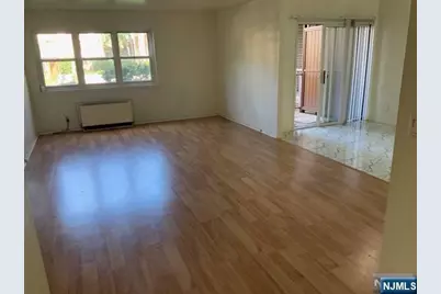 1111 River Road F2 #F2, Edgewater, NJ 07020 - Photo 10
