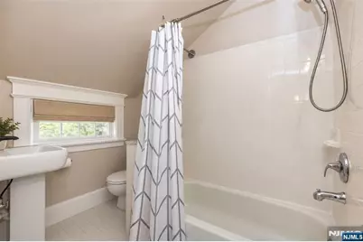 214 Alexander, Montclair, NJ 07042 - Photo 32
