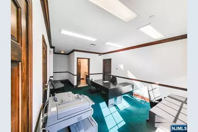 36 Farview Terrace Rear Office #Rear Office, Paramus, NJ 07652 - Photo 4