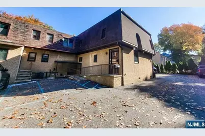 36 Farview Terrace Rear Office #Rear Office, Paramus, NJ 07652 - Photo 12