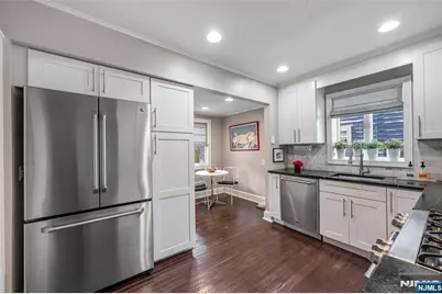 644 Linwood Avenue, Ridgewood, NJ 07450 - Photo 18