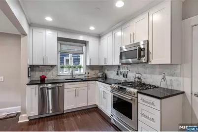 644 Linwood Avenue, Ridgewood, NJ 07450 - Photo 14