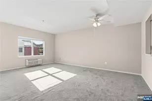 905 River Road 228, Edgewater, NJ 07020 - Photo 8