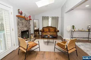 16 Broad Ave, Paramus, NJ 07652 - Photo 10
