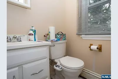 16 Broad Avenue, Paramus, NJ 07652 - Photo 16