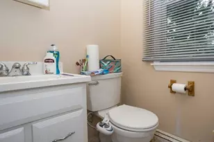 16 Broad Ave, Paramus, NJ 07652 - Photo 16