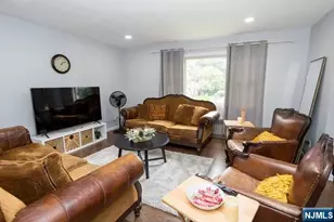 16 Broad Ave, Paramus, NJ 07652 - Photo 6